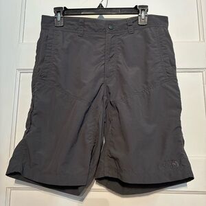 The North Face Gray Men's Utility Shorts**